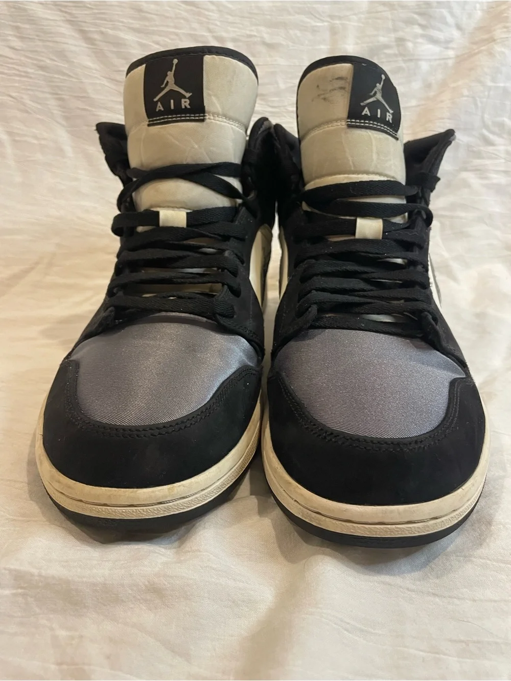 Nike Air Jordan 1 Mid Grey Fog Satin Toe Men’s Size 12 Sneakers 852542-011